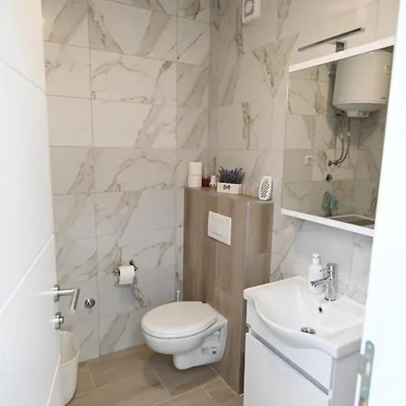 Apartman Tara *